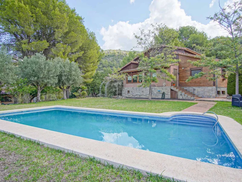Charmante villa de quatre chambres avec piscine et écuries à Orba