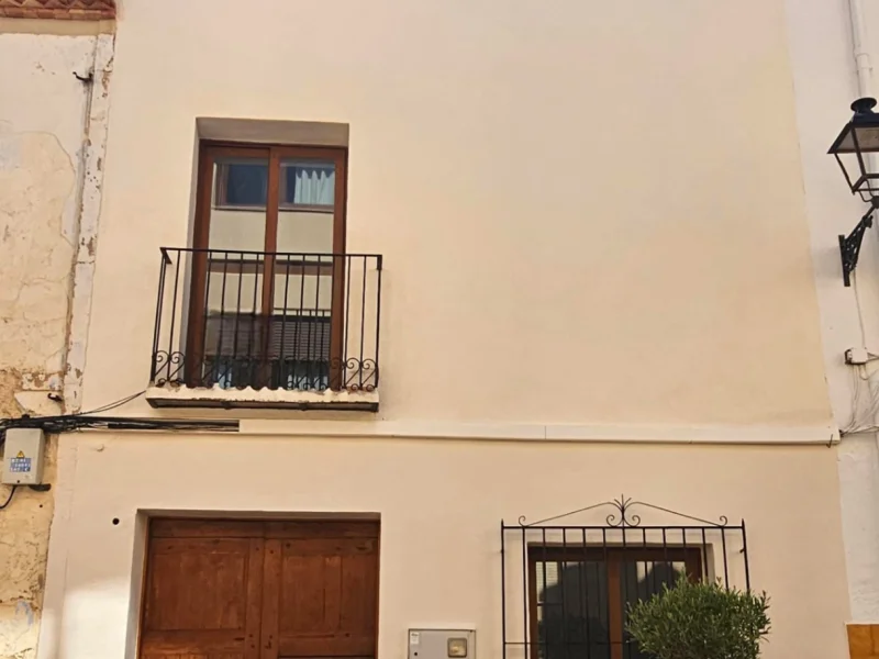 Maison de village rénovée à Benitachell avec vue sur la mer