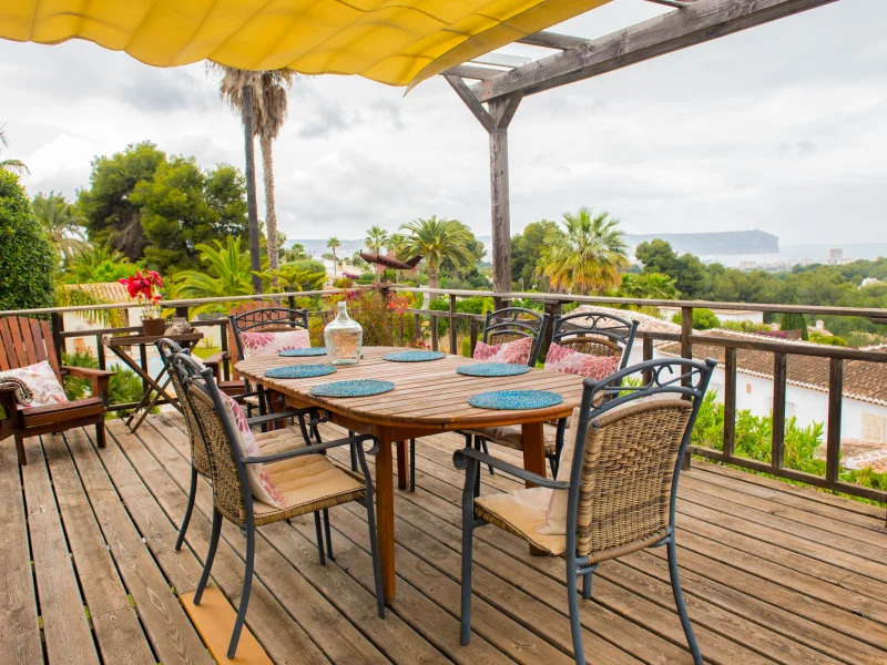 Villa avec double parcelle et vue sur la mer à Jávea