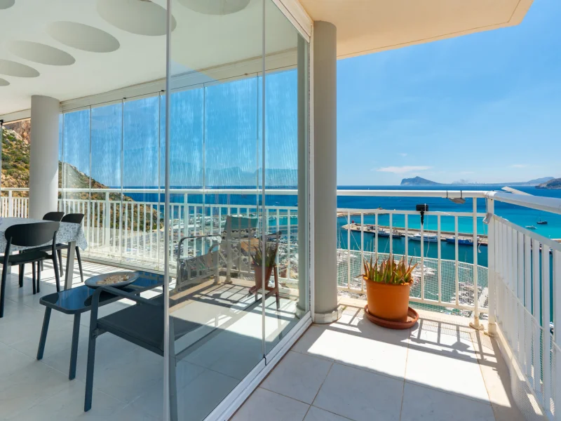 Penthouse design en première ligne de mer avec vue panoramique à Calpe à vendre