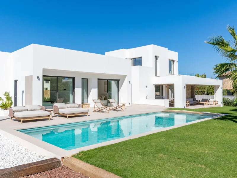 Villa d'architecte à vendre à Jávea avec vue mer et piscine privée