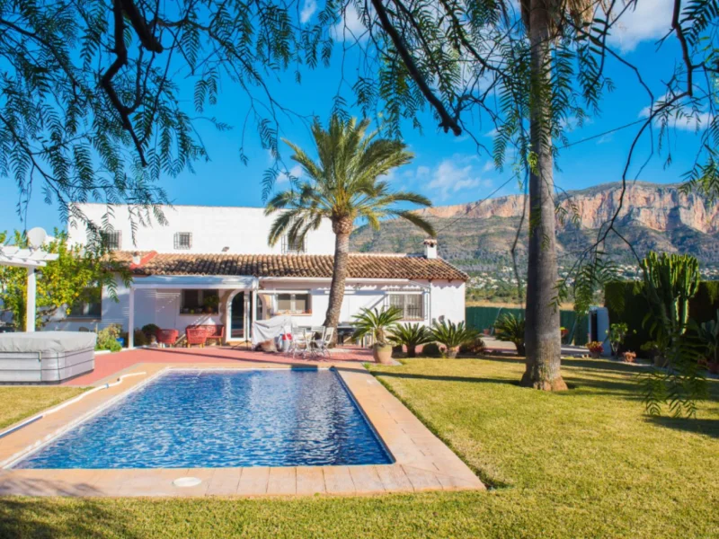 Villa à Gata de Gorgos avec piscine et vue sur la montagne