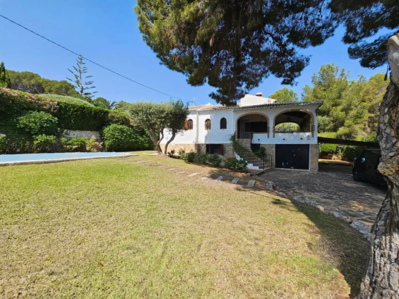 Villa traditionnelle de six chambres à Cap Martí, Javea