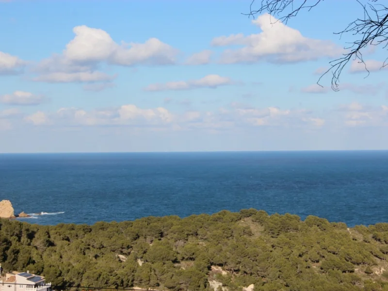 Terrain à bâtir à Jávea avec vue mer proche de Portichol
