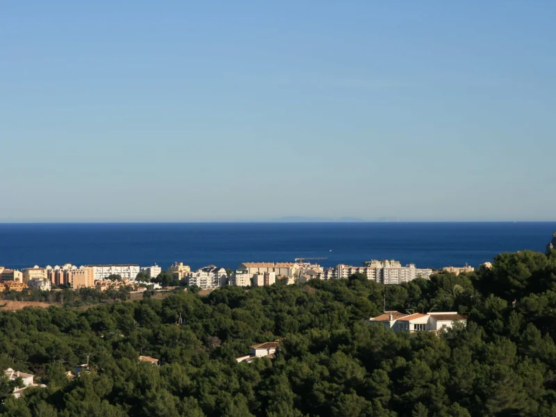 Trois terrains constructibles avec vue sur la mer à Jávea