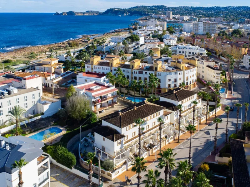 Maison de ville triplex à Jávea, Arenal avec piscine commune