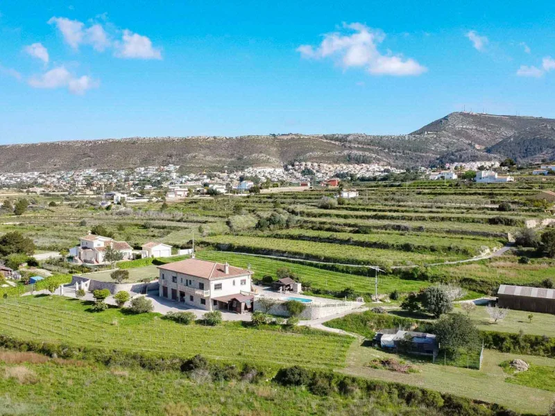 Villa à Benitachell avec vignoble privé et vues panoramiques