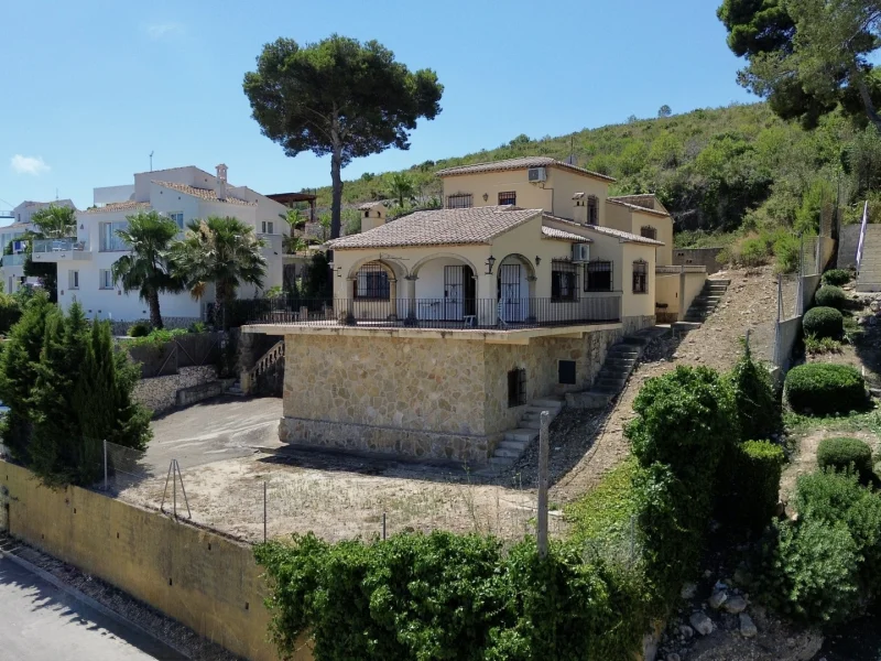 Villa à Jávea, Adsubia: Vues Panoramiques et Potentiel Piscine