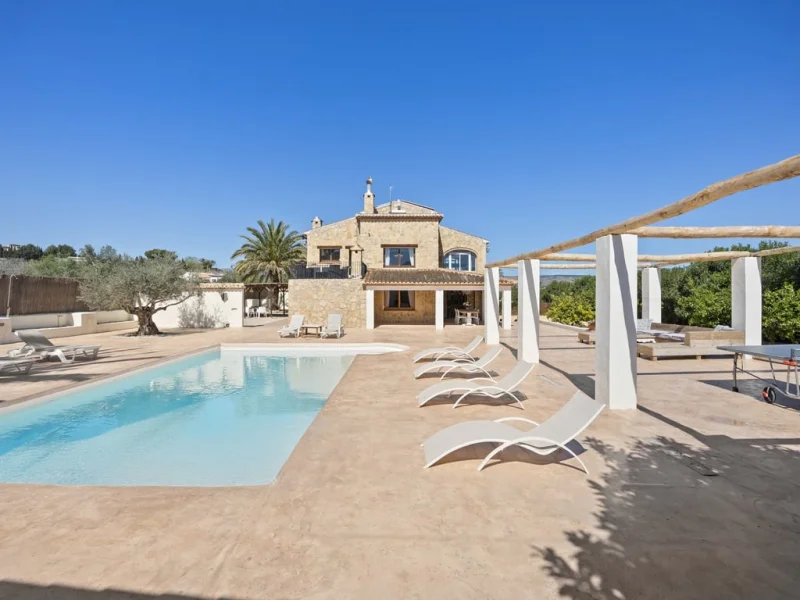 Villa de style finca à Jávea avec espace invités et piscine
