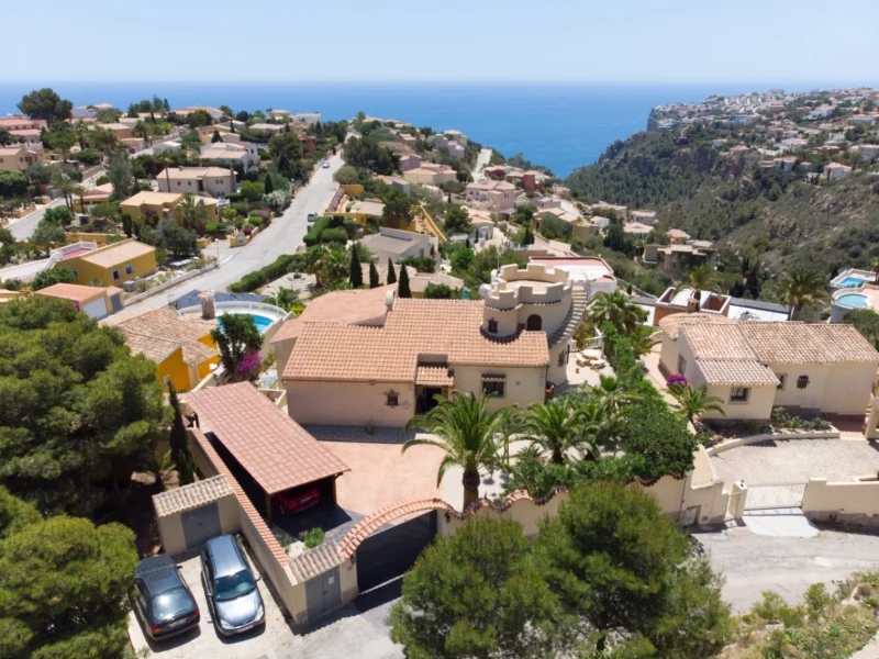 Villa de cinq chambres avec vue sur la mer à Benitachell