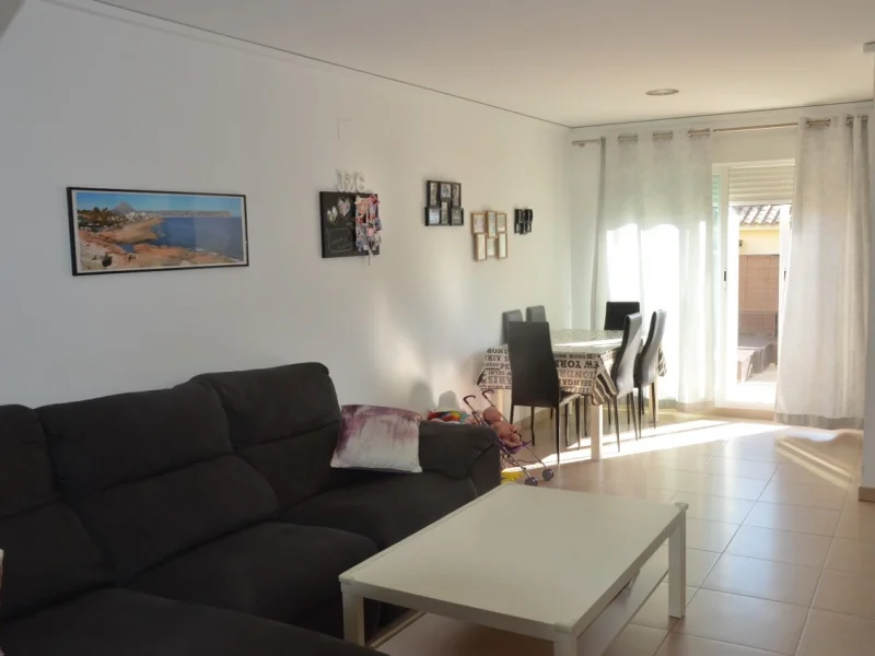 Appartement en duplex avec terrasse et vue sur la montagne à Gata de Gorgos