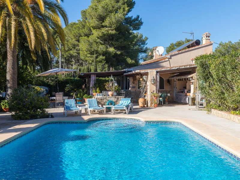 Villa de plain-pied à Jávea avec piscine chauffée