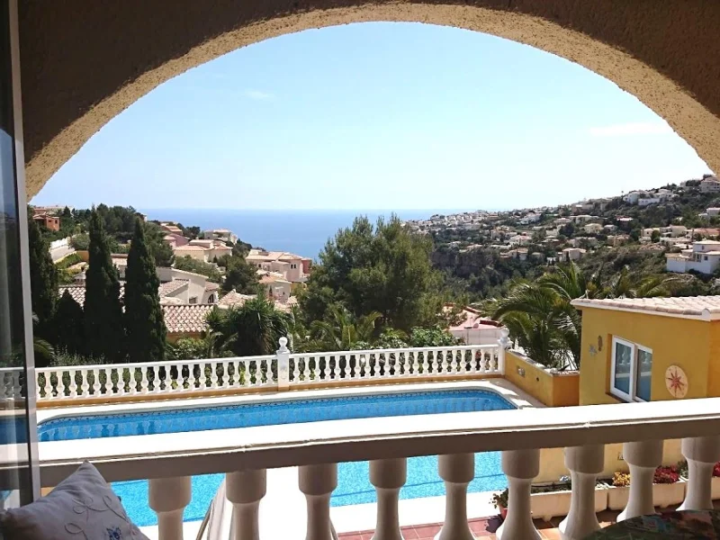Villa unique de cinq chambres à Benitachell, Cumbre del Sol avec vue mer
