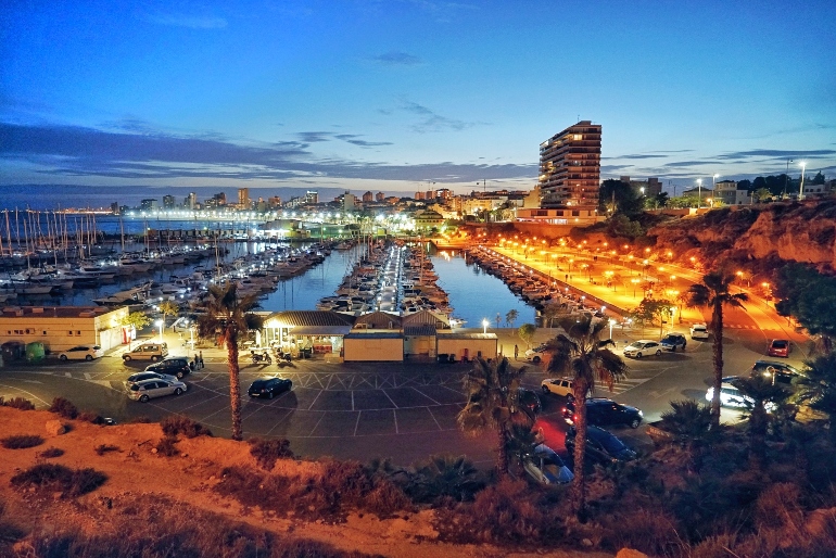 Propriétés à vendre à El Campello