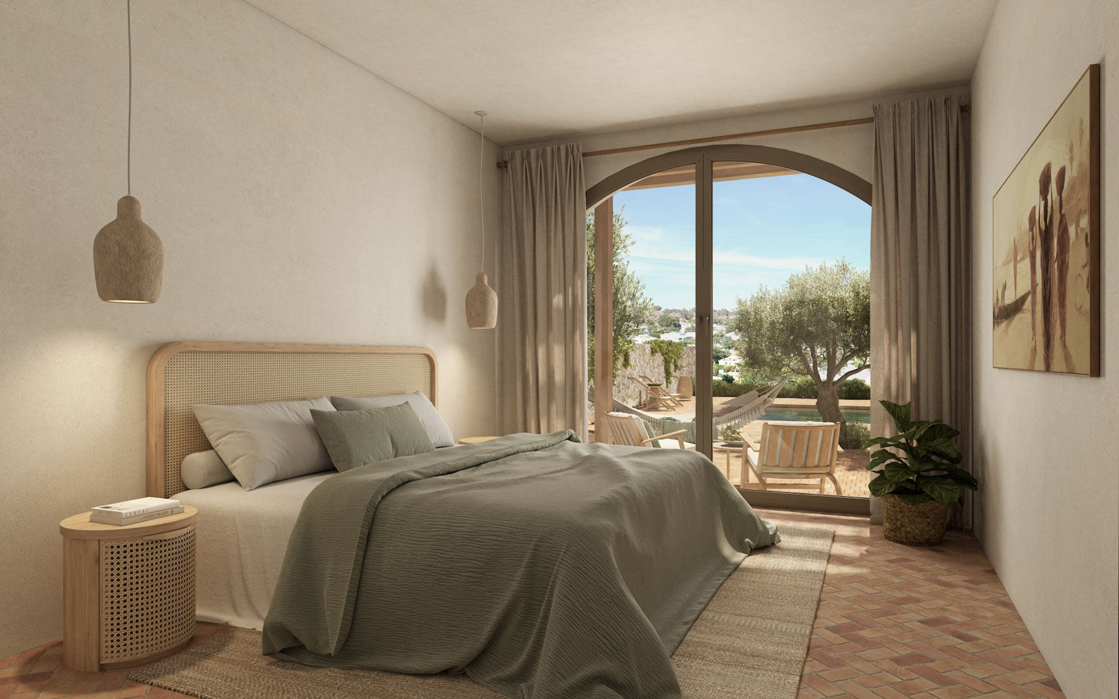 Chambre avec sol en terre cuite, tête de lit en rotin et porte voûtée vitrée offrant un accès direct à la terrasse privée et au jardin avec piscine.
