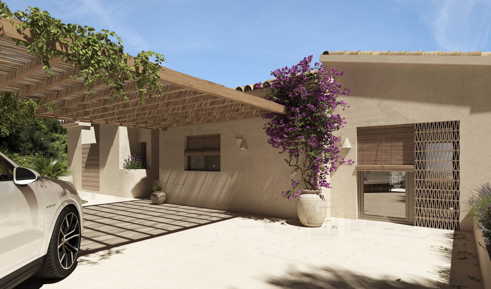 Espace de stationnement extérieur avec pergola en bois et canisse, façade texturée aux tons naturels, volets en bois et bougainvillier décoratif dans un pot en pierre.