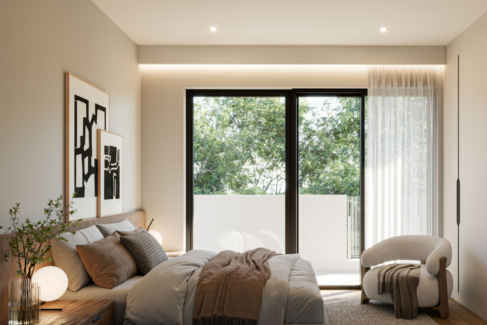Chambre principale élégante avec baies vitrées coulissantes, éclairage LED indirect et accès à une terrasse privée entourée de nature.