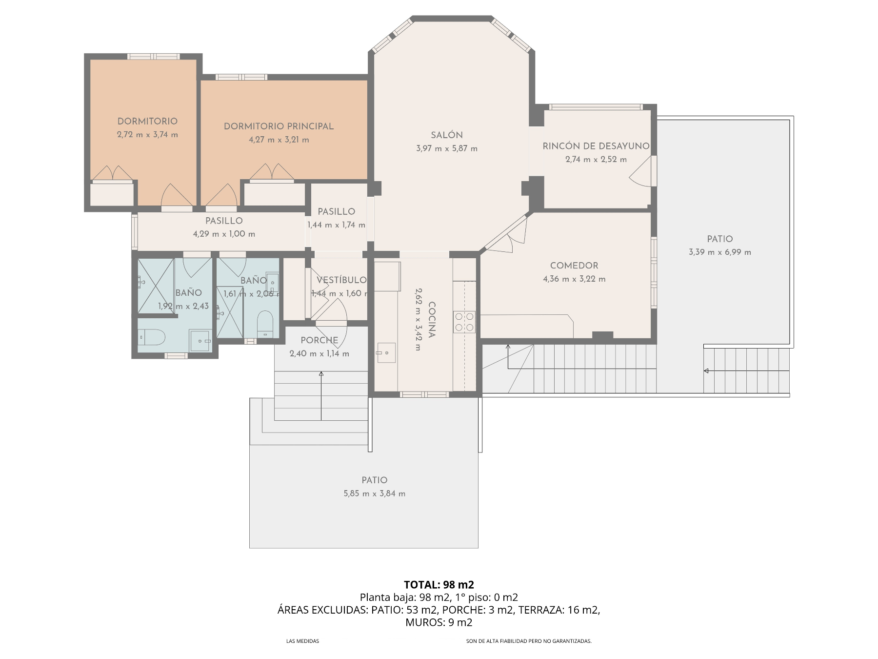 Plan détaillé du rez-de-chaussée de 98 m², illustrant la disposition de deux chambres, du salon, de la cuisine, de la salle à manger et des vastes patios extérieurs avec mesures.