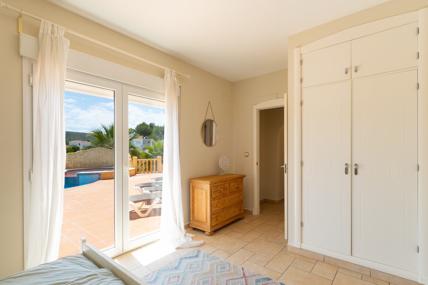 Villa de Luxe à Jávea : 3 Chambres, Piscine Privée - 750.000€