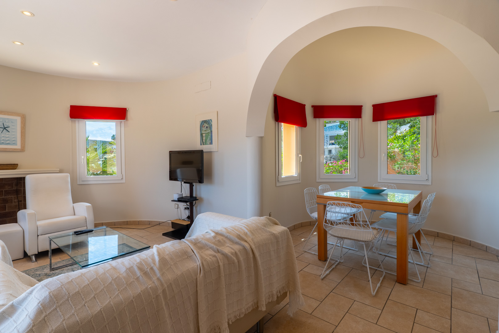 Villa de Luxe à Jávea : 3 Chambres, Piscine Privée - 750.000€