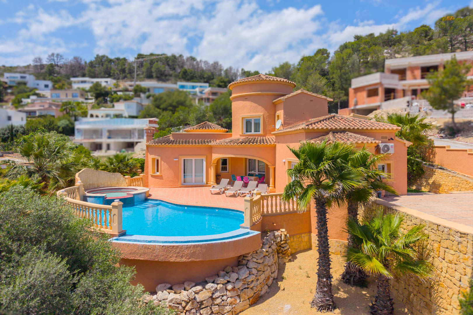 Villa de Luxe à Jávea : 3 Chambres, Piscine Privée - 750.000€