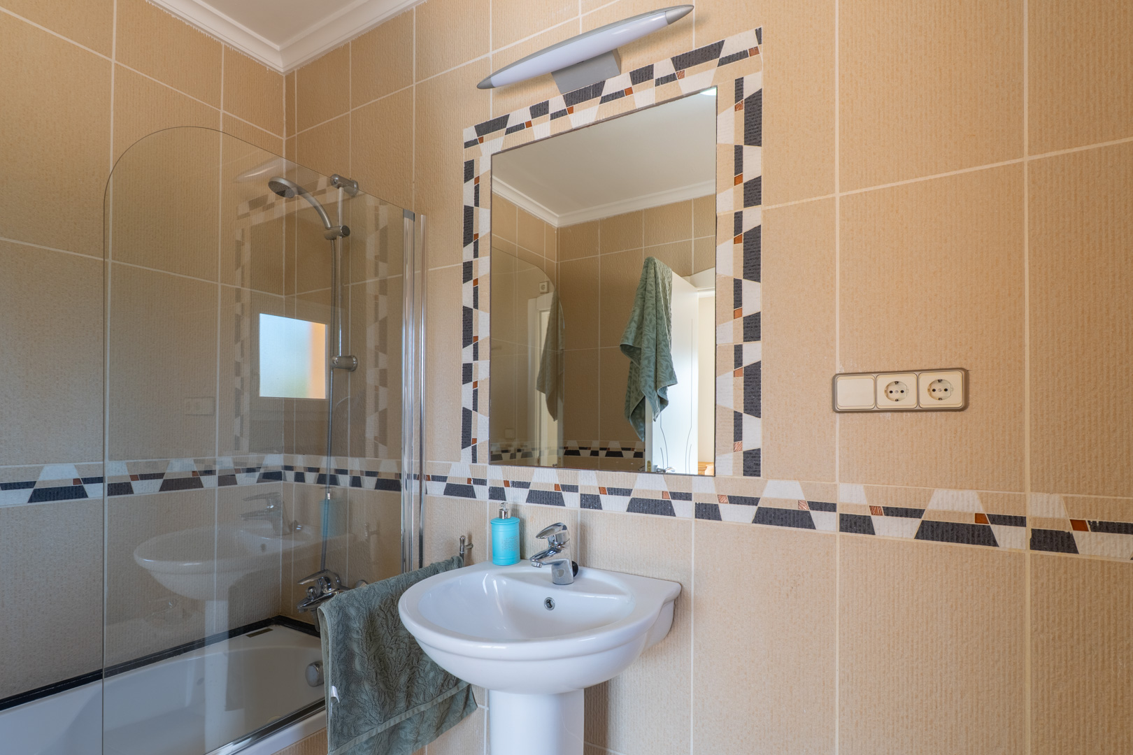 Villa de Luxe à Jávea : 3 Chambres, Piscine Privée - 750.000€