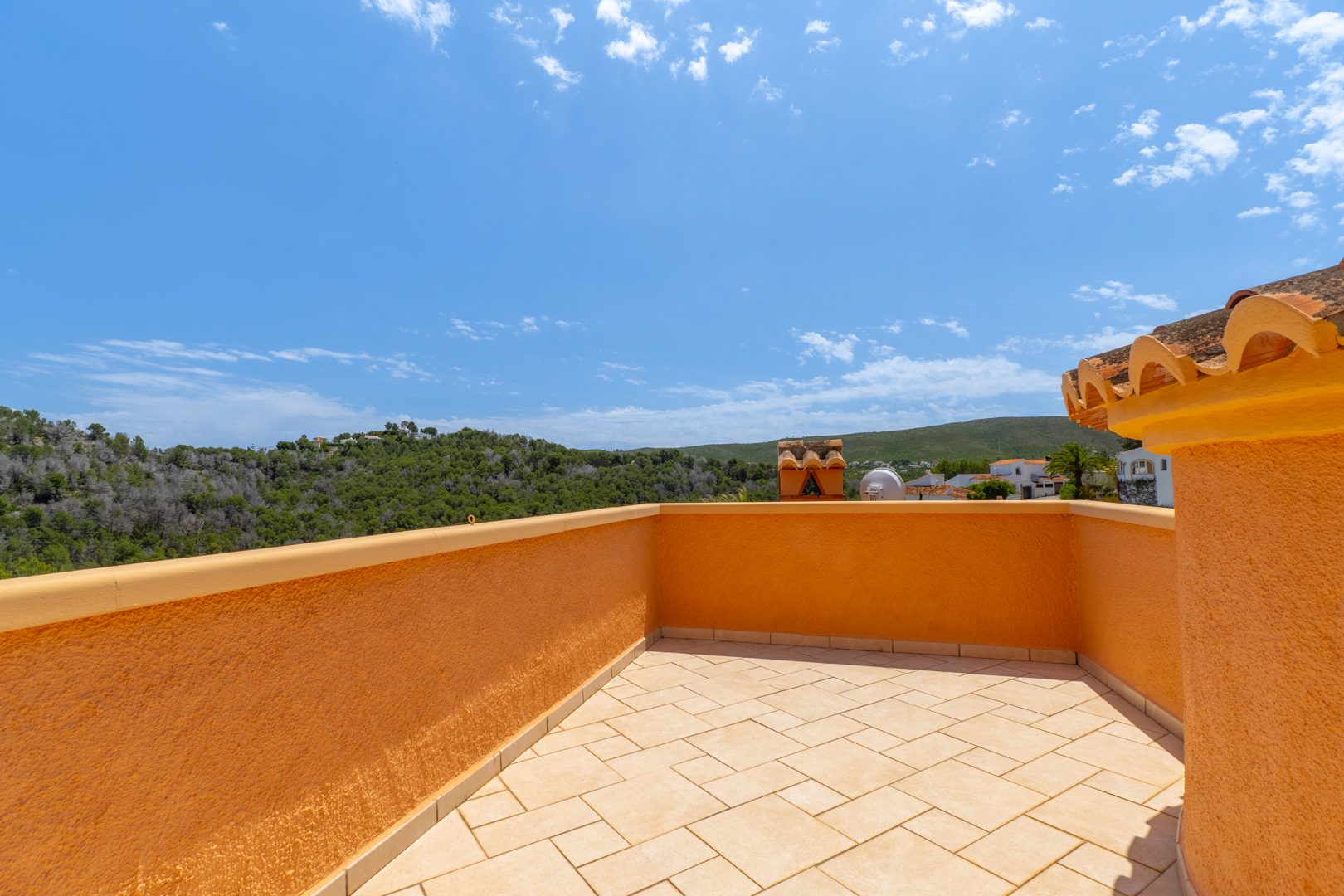 Villa de Luxe à Jávea : 3 Chambres, Piscine Privée - 750.000€