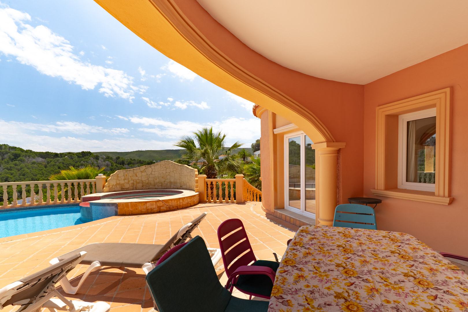 Villa de Luxe à Jávea : 3 Chambres, Piscine Privée - 750.000€