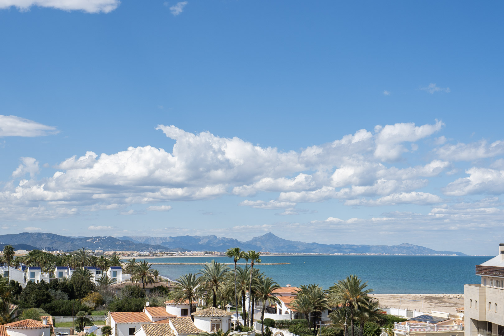 Dénia: Appartement Neuf de Luxe avec Terrasse