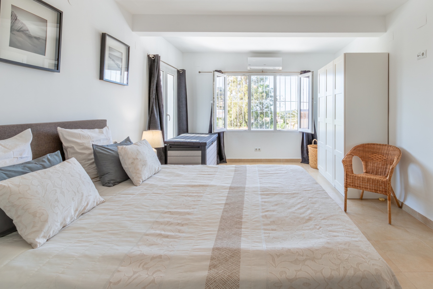 Villa Familiale à Moraira, 4 Chambres, Avec Jardin