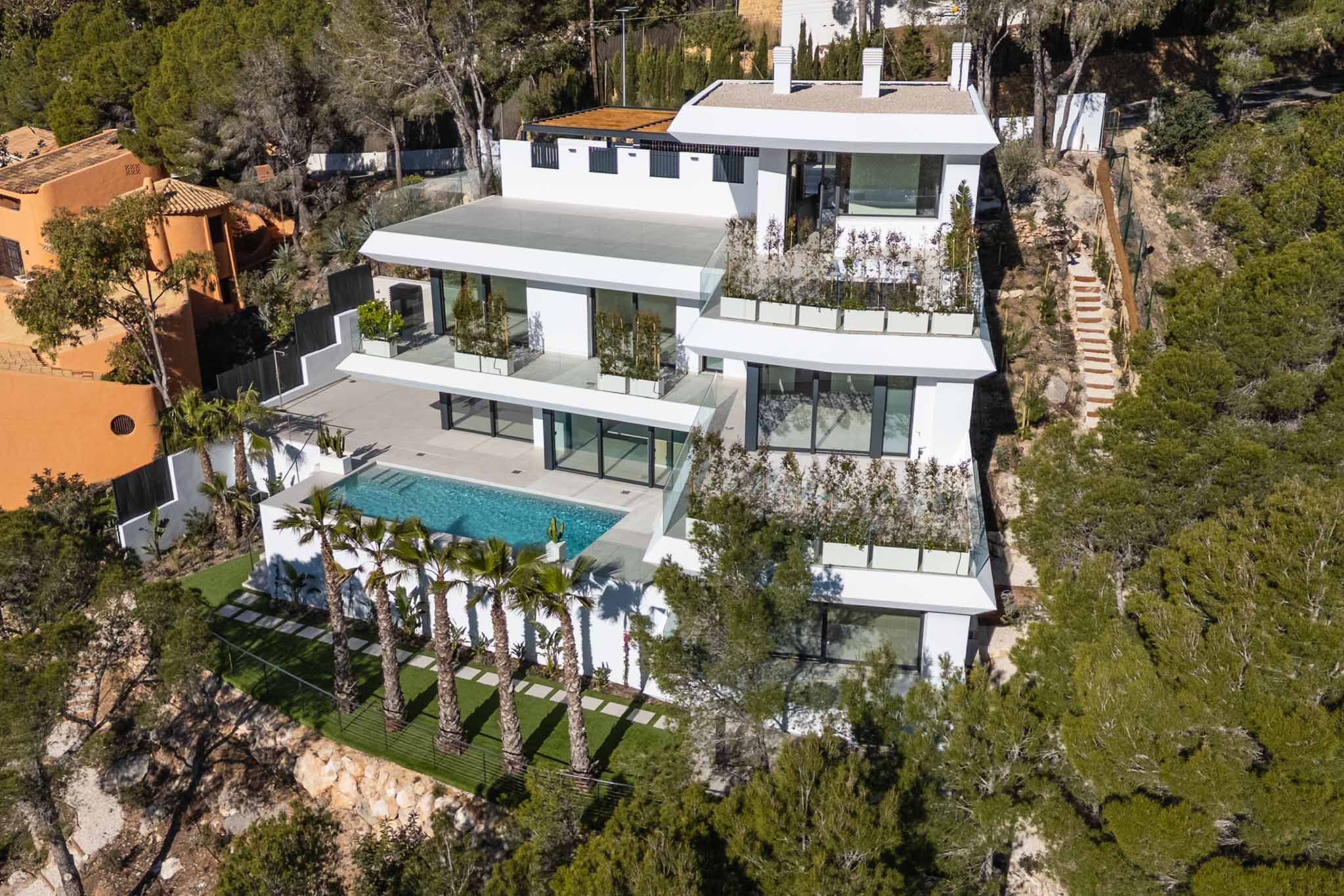 Luxe côtier: villa de 4 chambres à vendre à Altea avec vue mer et piscine privée