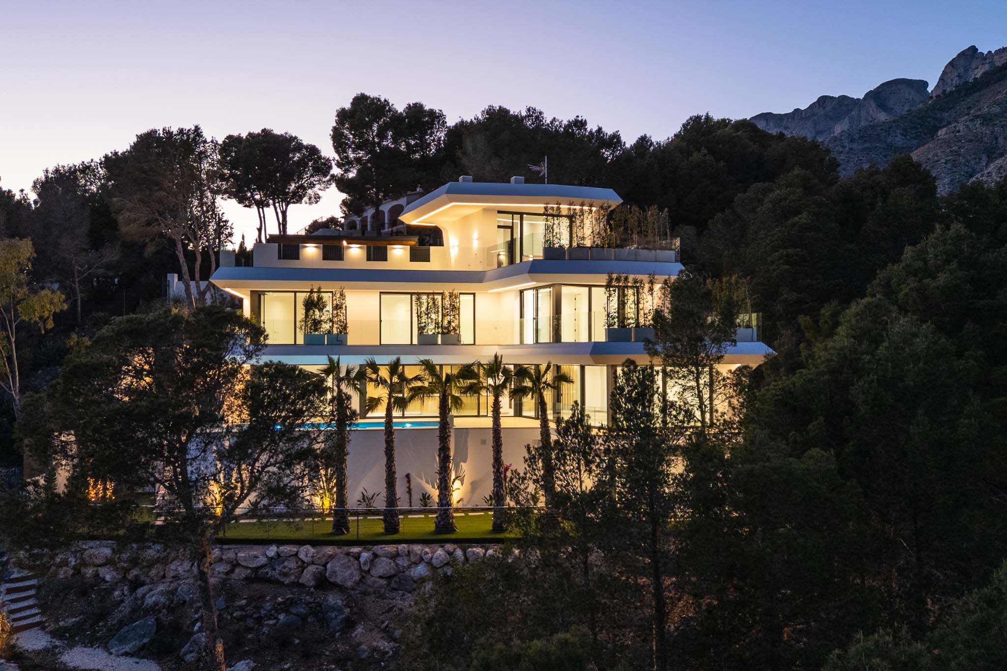Luxe côtier: villa de 4 chambres à vendre à Altea avec vue mer et piscine privée