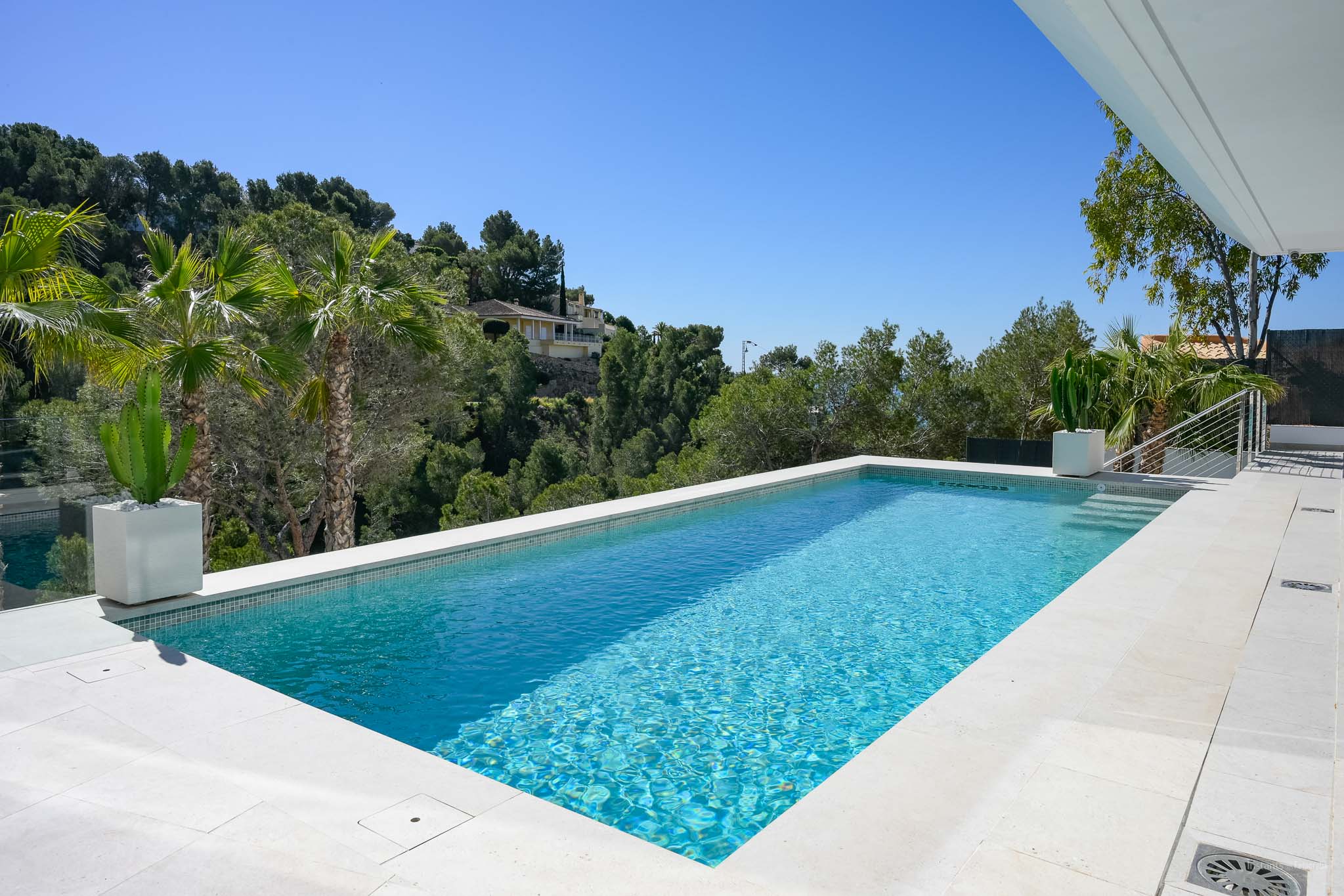 Luxe côtier: villa de 4 chambres à vendre à Altea avec vue mer et piscine privée