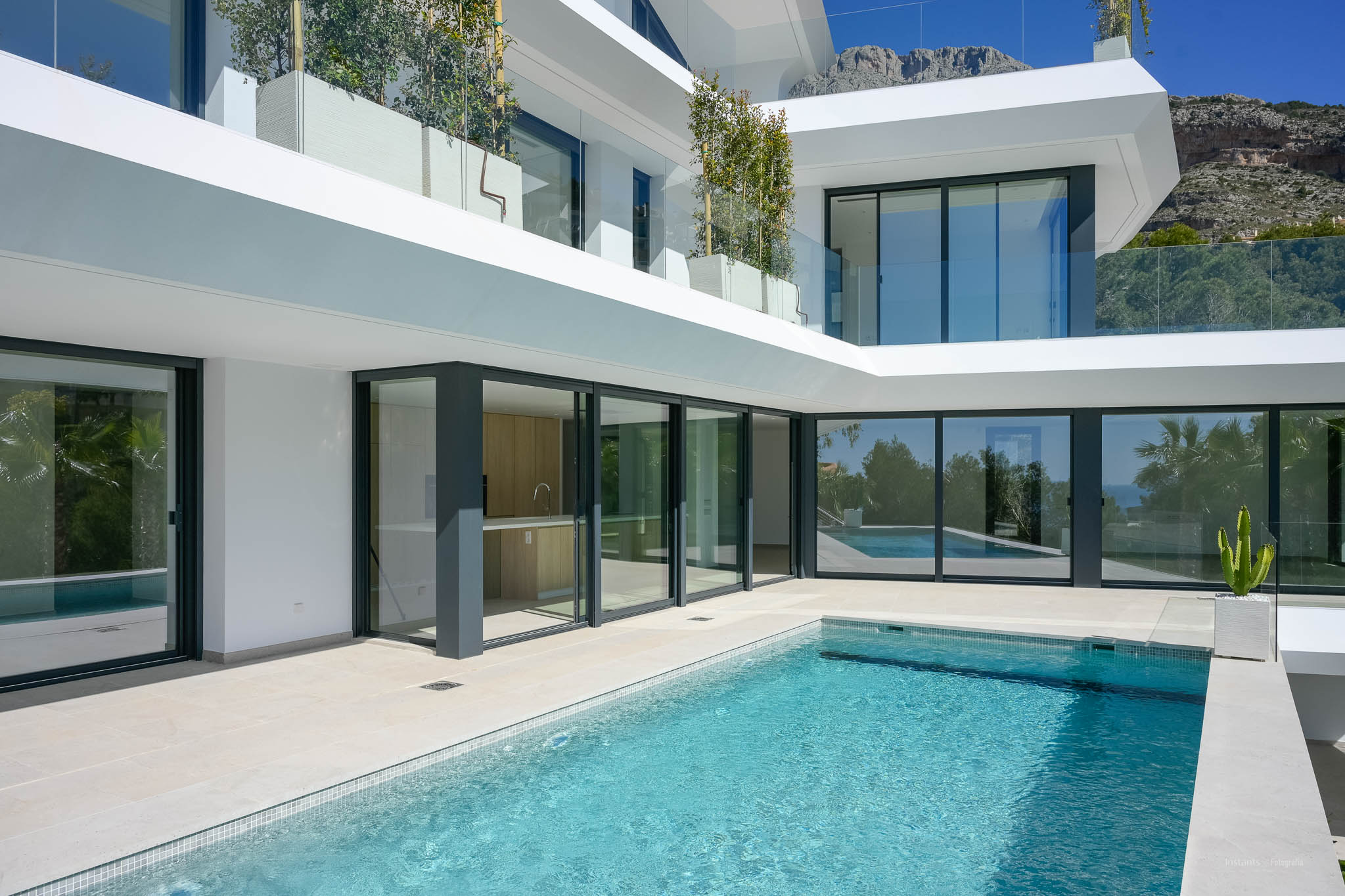 Luxe côtier: villa de 4 chambres à vendre à Altea avec vue mer et piscine privée