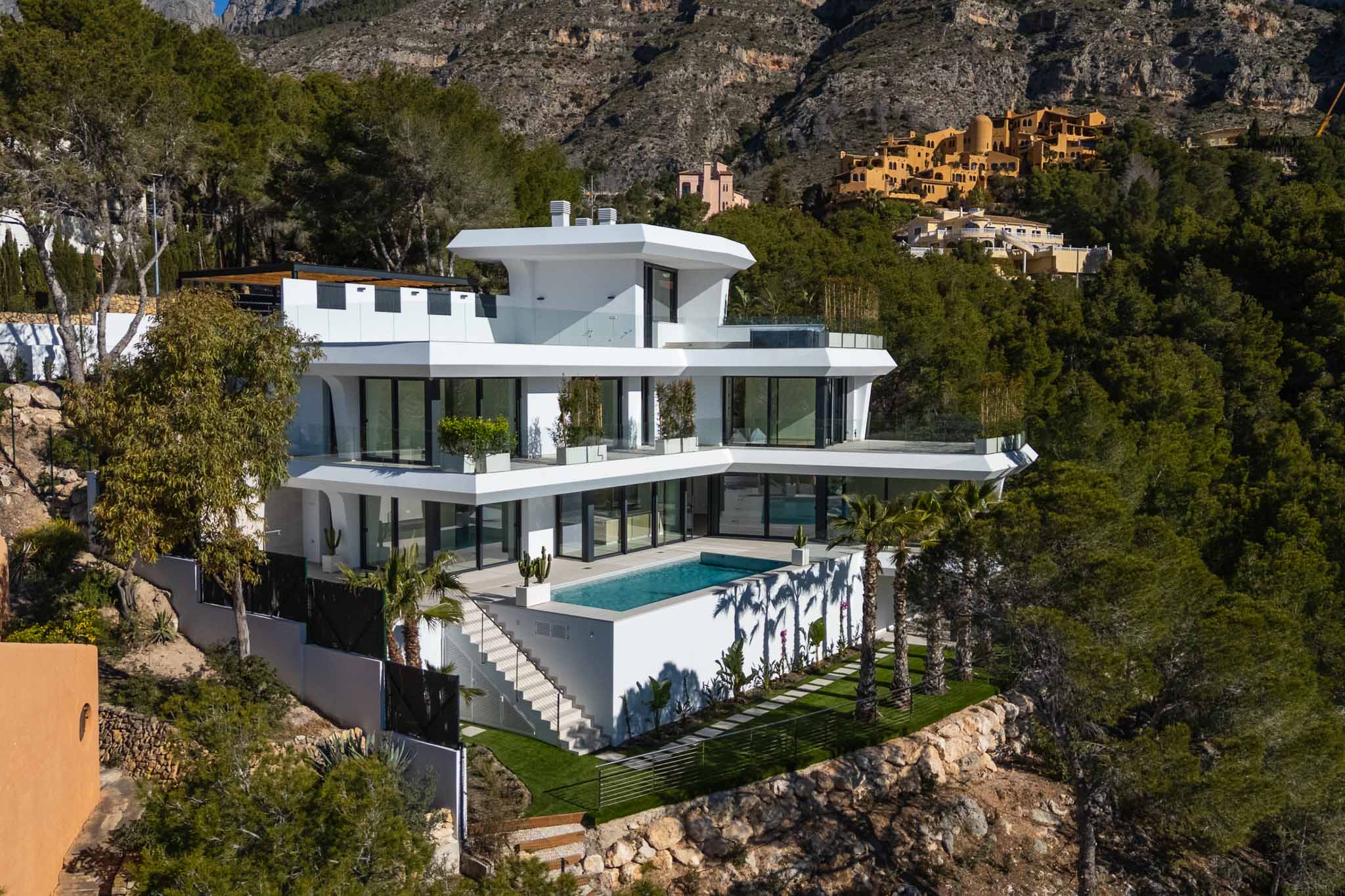 Luxe côtier: villa de 4 chambres à vendre à Altea avec vue mer et piscine privée