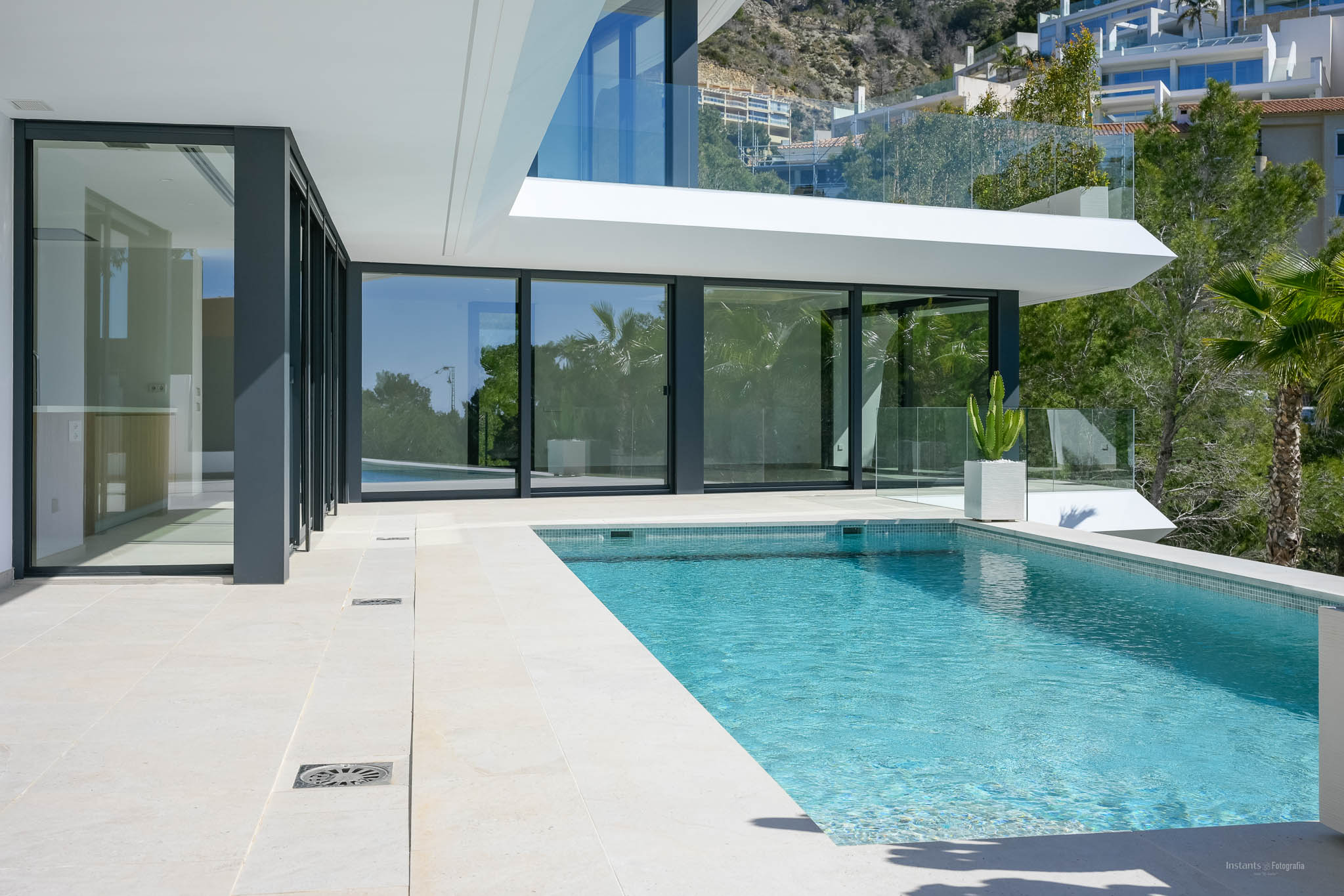 Luxe côtier: villa de 4 chambres à vendre à Altea avec vue mer et piscine privée