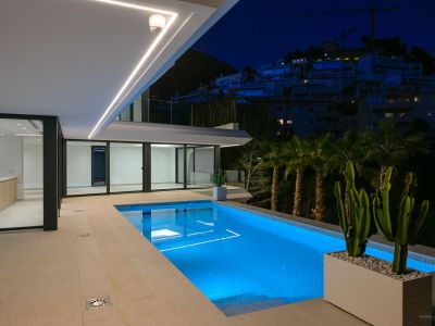 Luxe côtier: villa de 4 chambres à vendre à Altea avec vue mer et piscine privée