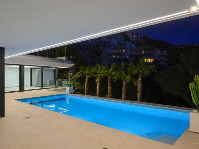 Luxe côtier: villa de 4 chambres à vendre à Altea avec vue mer et piscine privée