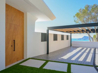Luxe côtier: villa de 4 chambres à vendre à Altea avec vue mer et piscine privée