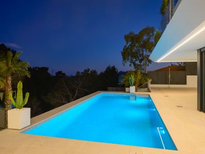 Luxe côtier: villa de 4 chambres à vendre à Altea avec vue mer et piscine privée