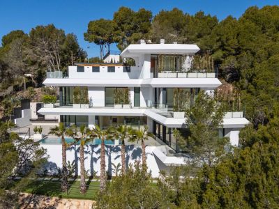 Luxe côtier: villa de 4 chambres à vendre à Altea avec vue mer et piscine privée