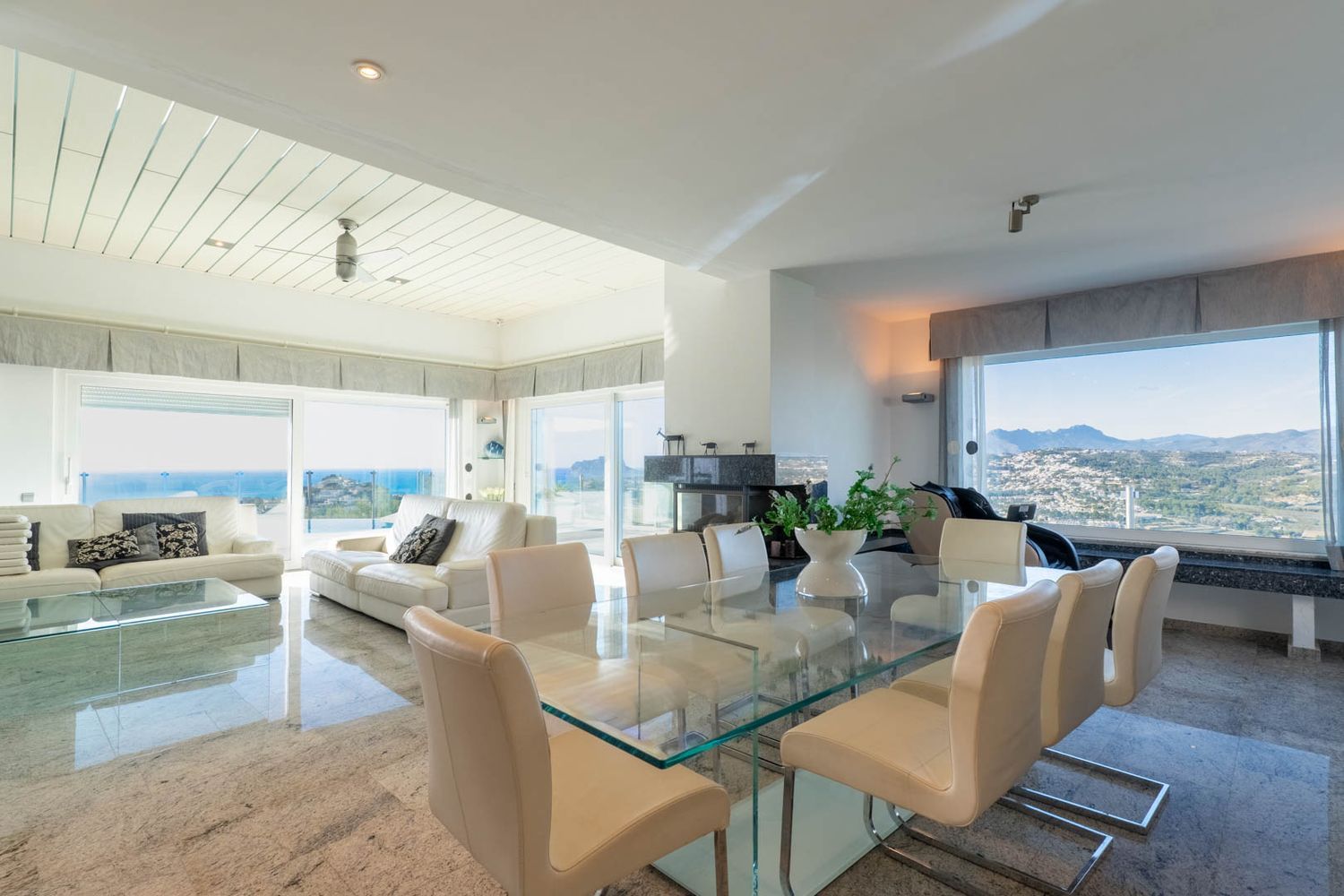 Villa de luxe à vendre à Moraira avec vues panoramiques sur la mer