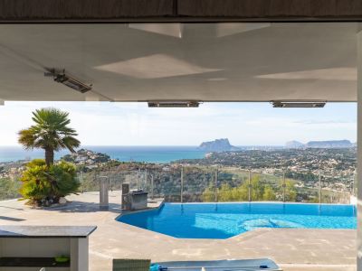 Villa de luxe à vendre à Moraira avec vues panoramiques sur la mer