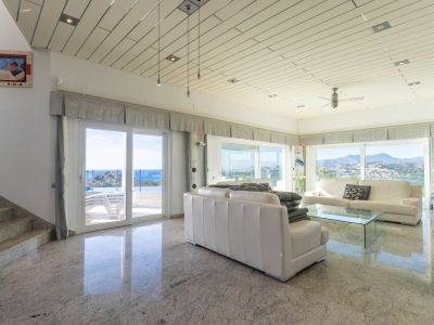 Villa de luxe à vendre à Moraira avec vues panoramiques sur la mer
