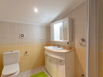 Villa de style méditerranéen à vendre à Jalón avec piscine privée et potentiel d'investissement