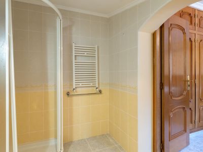 Villa de style méditerranéen à vendre à Jalón avec piscine privée et potentiel d'investissement