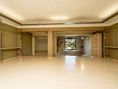 Opportunité unique: logement et local commercial à vendre à Benissa avec grand parking