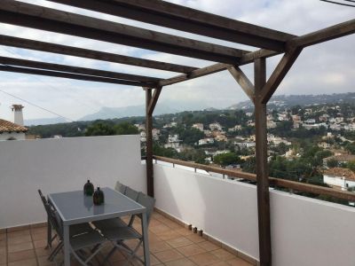Opportunité unique: logement et local commercial à vendre à Benissa avec grand parking