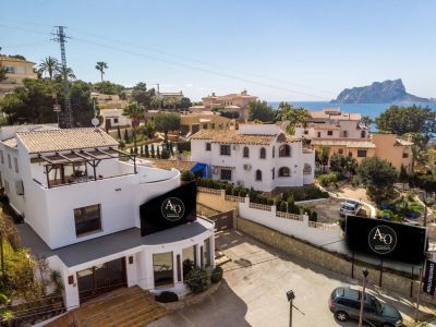 Opportunité unique: logement et local commercial à vendre à Benissa avec grand parking