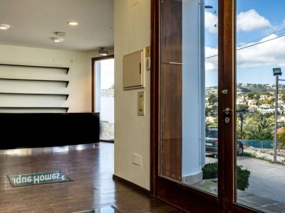 Opportunité unique: logement et local commercial à vendre à Benissa avec grand parking